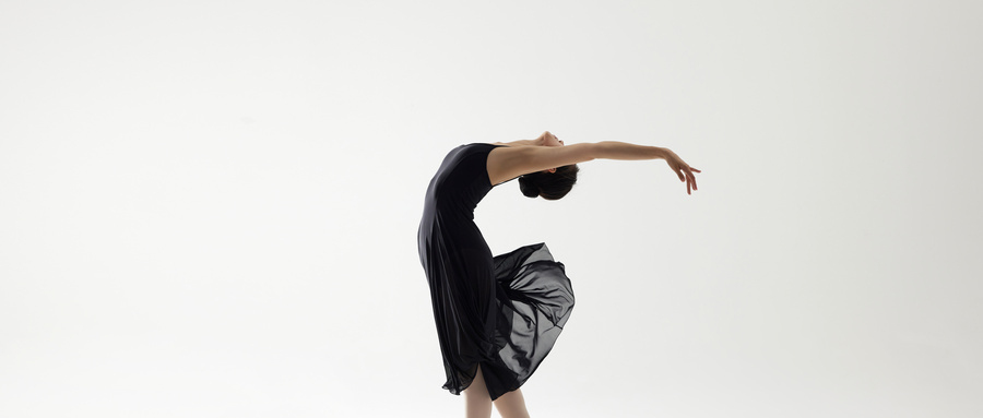 舞蹈艺考基本功训练:下腰训练方法