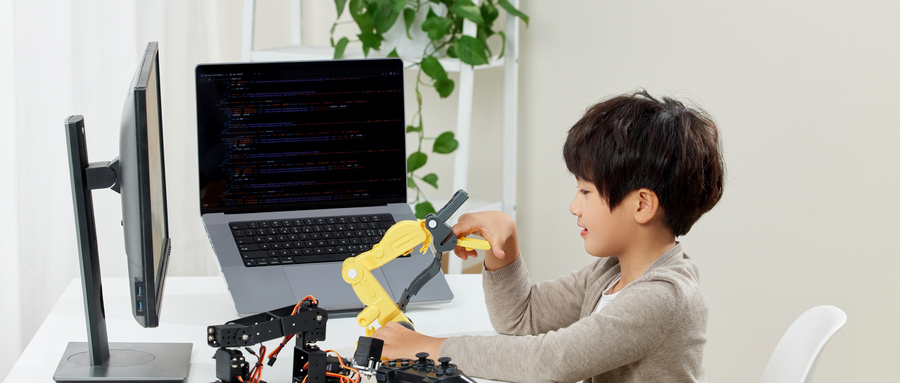 深圳童程童美少儿机器人编程培训费用是多少？